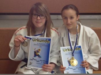 Sina Monpetain (rechts) und Nele Wittmann