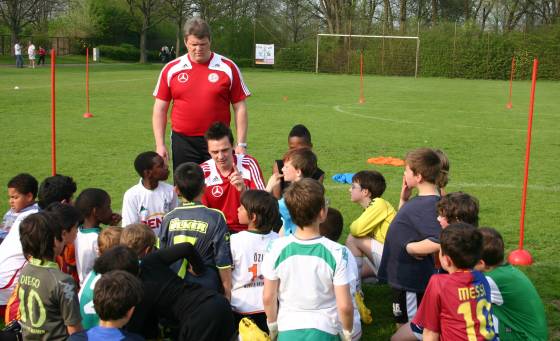 files/angebote/fussballjugend/DFB-Mobil_1.jpg files/angebote/fussballjugend/DFB-Mobil_1.jpg