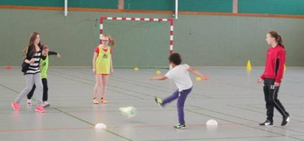 files/angebote/fussballjugend/FB-CampSpiel1.jpg files/angebote/fussballjugend/FB-CampSpiel1.jpg