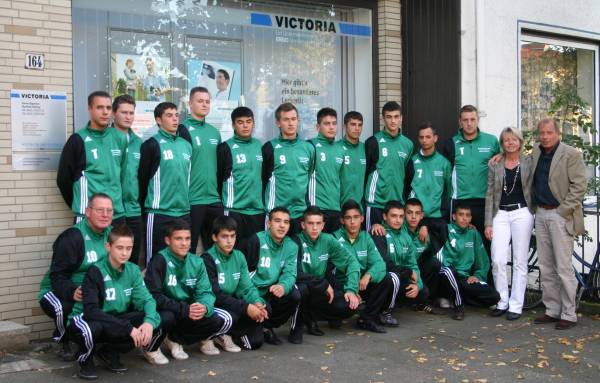 Unterstützt wird die 1.B-Jugend von der Victoria-Versicherung. files/angebote/fussballjugend/Tura_B-Junioren.jpg