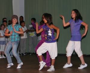 files/angebote/kinder/Dance4Kids_2010.jpg